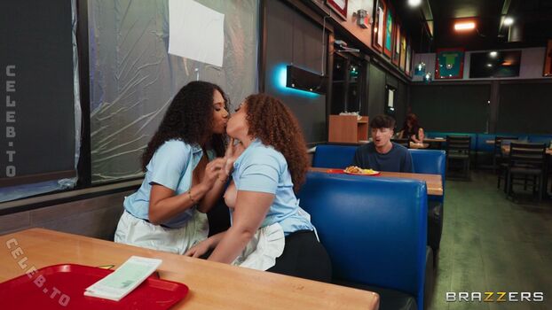 Full leaked Skyla sun  page private onlyfans photo