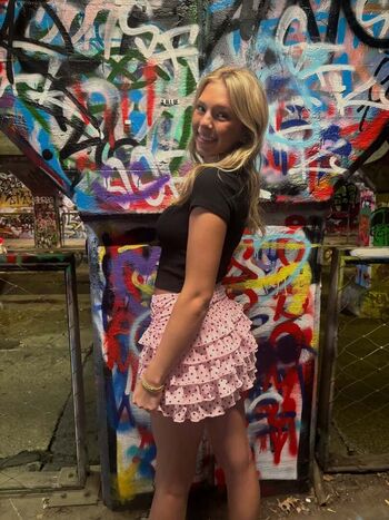 Full leaked Skylaspamyy alainza private onlyfans photo