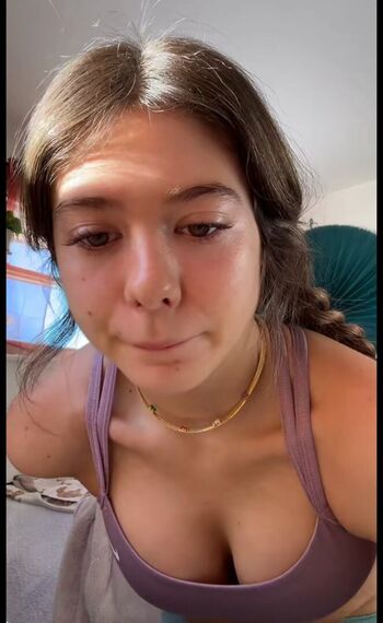 Full leaked Skyskysofly private onlyfans photo