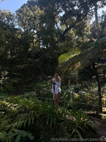 slavicpeaches