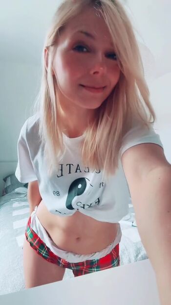 Full leaked Smileydani page private onlyfans photo