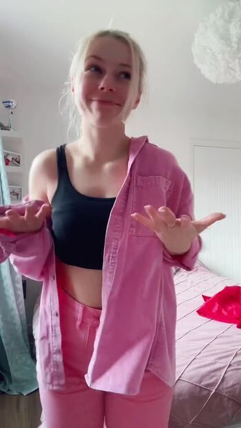 Full leaked Smileydani page private onlyfans photo