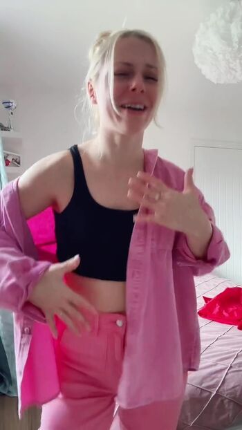 Full leaked Smileydani page private onlyfans photo