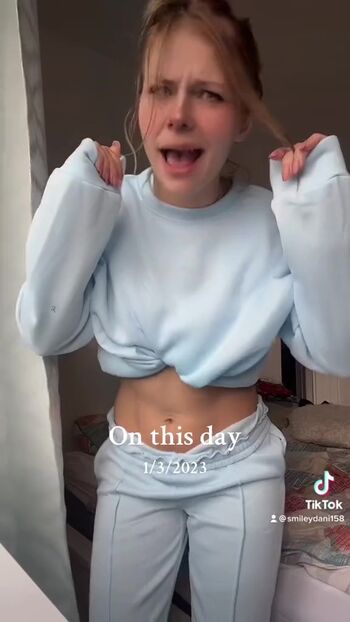 Full leaked Smileydani page private onlyfans photo