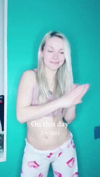 Full leaked Smileydani page private onlyfans photo