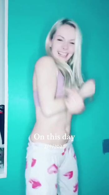 Full leaked Smileydani page private onlyfans photo