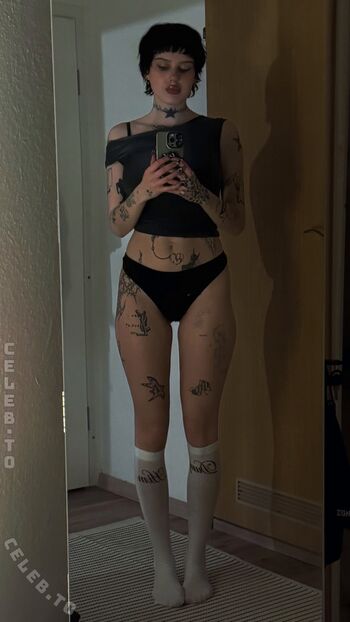 Full leaked Smokeish private onlyfans photo