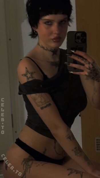 Full leaked Smokeish private onlyfans photo