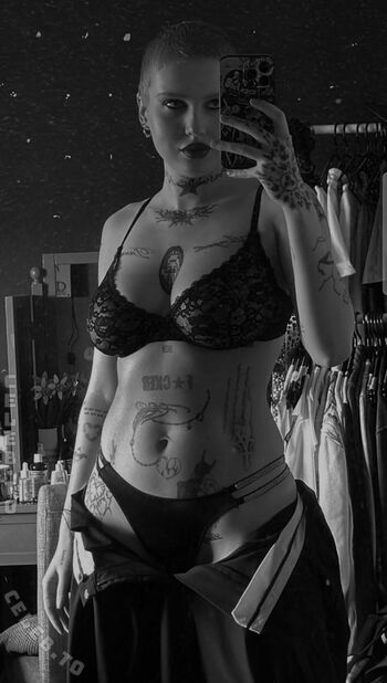 Full leaked Smokeish private onlyfans photo