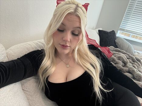 Full leaked Snowbunny teens page private onlyfans photo