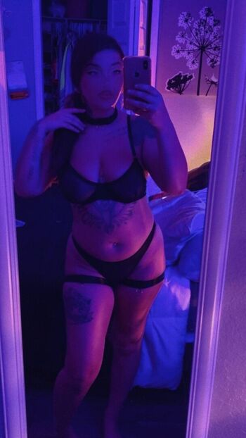 Full leaked Snowflakeluv private onlyfans photo