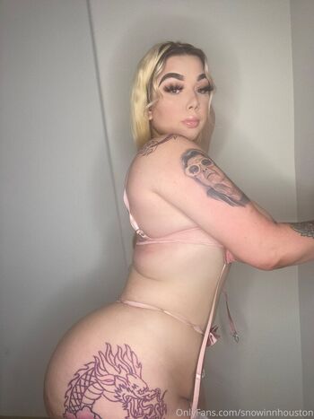 Full leaked Snowinnhouston private onlyfans photo