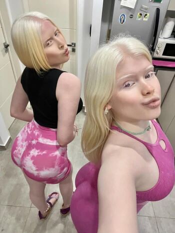 Full leaked Snowwhitebella private onlyfans photo