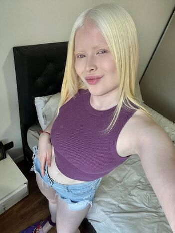 Full leaked Snowwhiteemma page private onlyfans photo