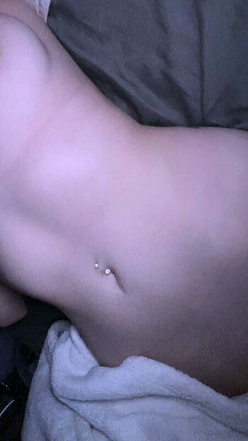 Full leaked Snuggii private onlyfans photo