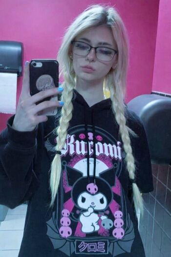 Full leaked Snuggii private onlyfans photo