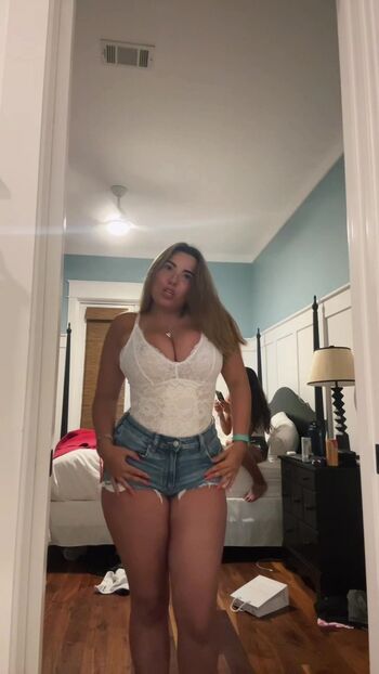 Full leaked Sof private onlyfans photo