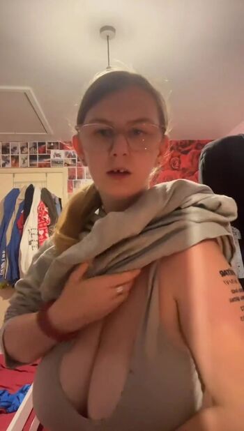 Full leaked Sofia cr private onlyfans photo