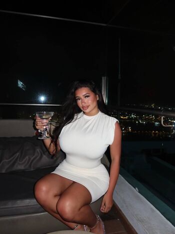 Full leaked Sofia deroian page private onlyfans photo