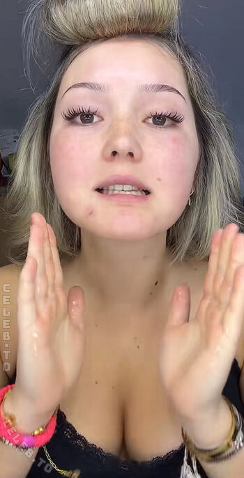 Full leaked Sofia stark private onlyfans photo