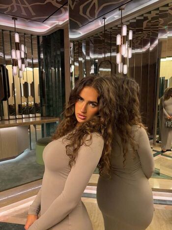 Full leaked Sofia private onlyfans photo