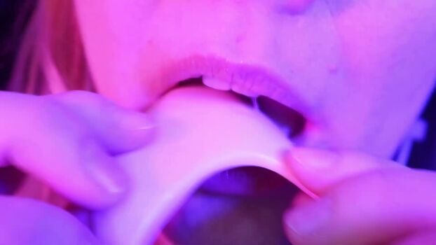 Full leaked Softlygaloshes private onlyfans photo