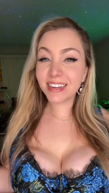 Full leaked Sonya maya private onlyfans photo