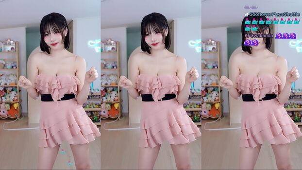 Full leaked Sooflower page private onlyfans photo