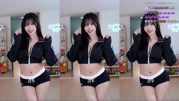 Full leaked Sooflower page private onlyfans photo