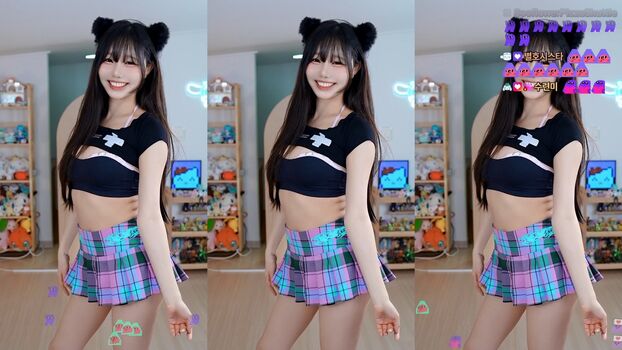 Full leaked Sooflower private onlyfans photo