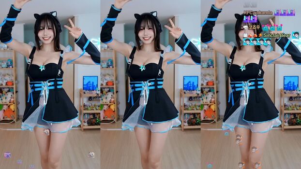 Full leaked Sooflower private onlyfans photo