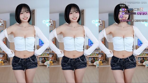Full leaked Sooflower page private onlyfans photo