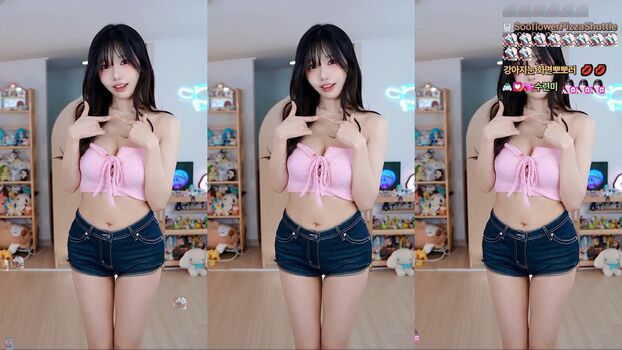 Full leaked Sooflower page private onlyfans photo