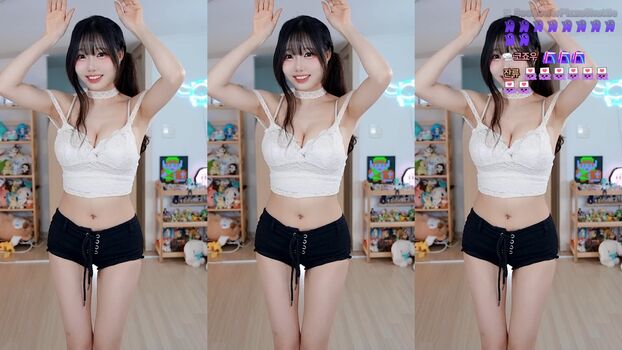 Full leaked Sooflower private onlyfans photo
