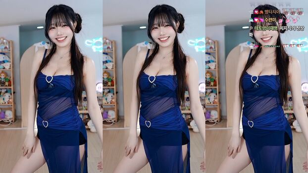 Full leaked Sooflower private onlyfans photo
