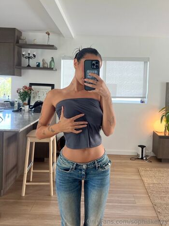 Full leaked Sophiakellyy private onlyfans photo