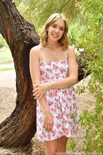 Full leaked Sophiapink private onlyfans photo