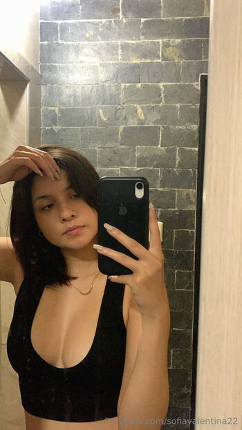 Full leaked Sophiazanel private onlyfans photo