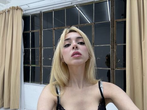 Full leaked Sophie powers page private onlyfans photo