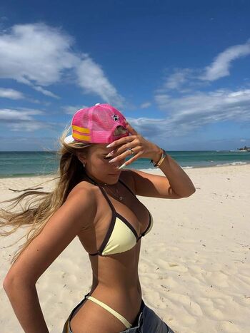 Full leaked Sophie schnr private onlyfans photo