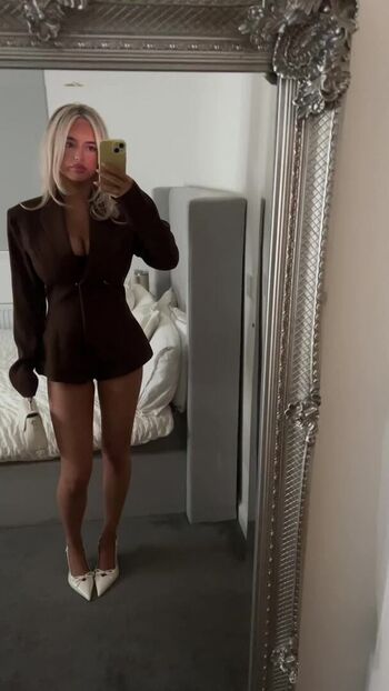 Full leaked Sophie sutherland private onlyfans photo