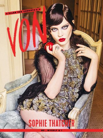 Full leaked Sophie thatcher page private onlyfans photo