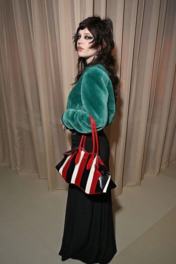 Full leaked Sophie thatcher page private onlyfans photo