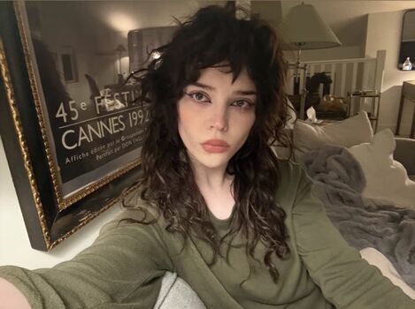 Full leaked Sophie thatcher page private onlyfans photo