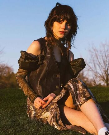 Full leaked Sophie thatcher private onlyfans photo