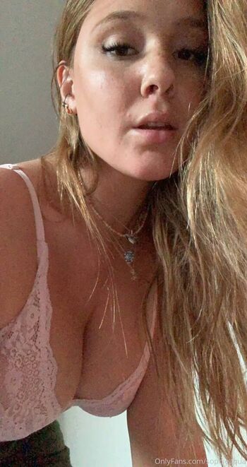 Full leaked Sophieaqua private onlyfans photo