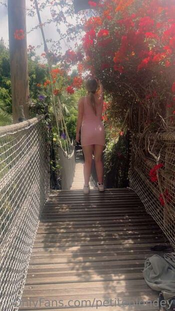 Full leaked Sophiesin private onlyfans photo