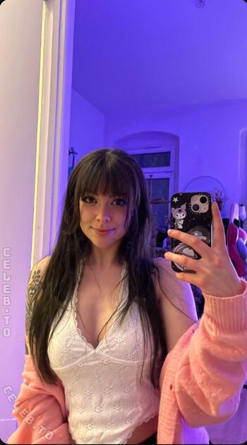 Full leaked Soymilkonice private onlyfans photo