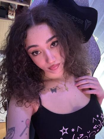 Full leaked Spicyhoney private onlyfans photo