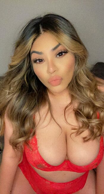 Full leaked Spicymami private onlyfans photo